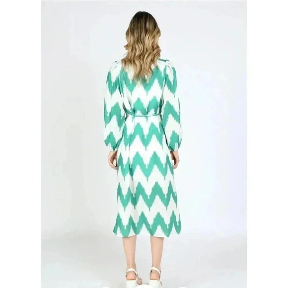 Tuckernuck Beulah Style Charlotte Chevron Printed Midi Dress Green size L - Picture 10 of 10